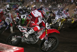 lewis_holeshot